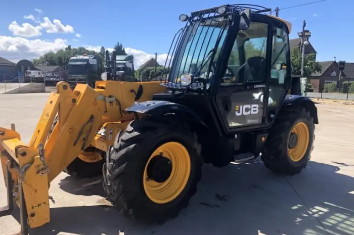 Телескопический погрузчик JCB 531-70 2015 года- фото № 3