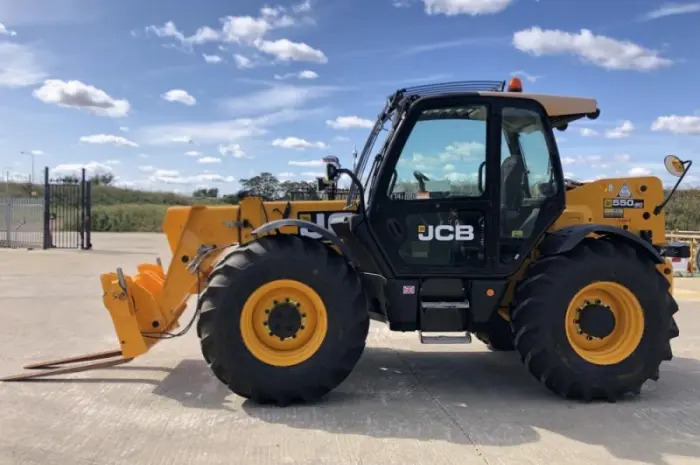 Телескопический погрузчик JCB 550-80 Agri Plus- фото № 4