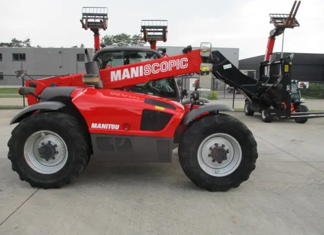 Телескопический погрузчик Manitou MLT 634-120 LSU. Строительная техника б/у- фото № 4