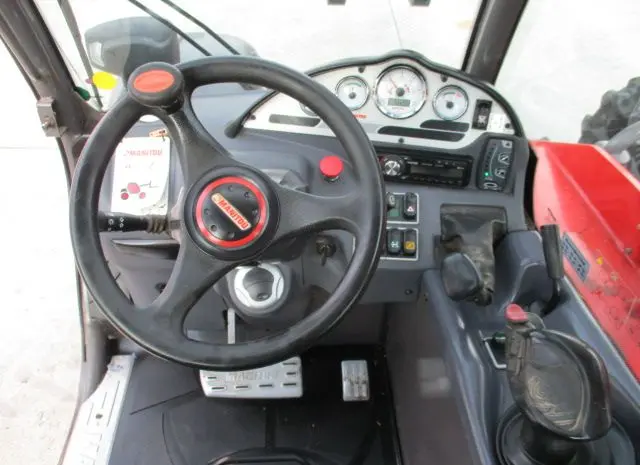 Телескопический погрузчик Manitou MLT 634-120 LSU. Строительная техника б/у- фото № 16