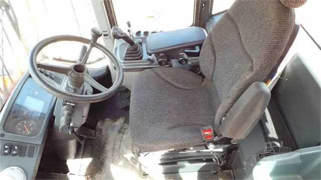 Фронтальный погрузчик Doosan DL250TC-3- фото № 9