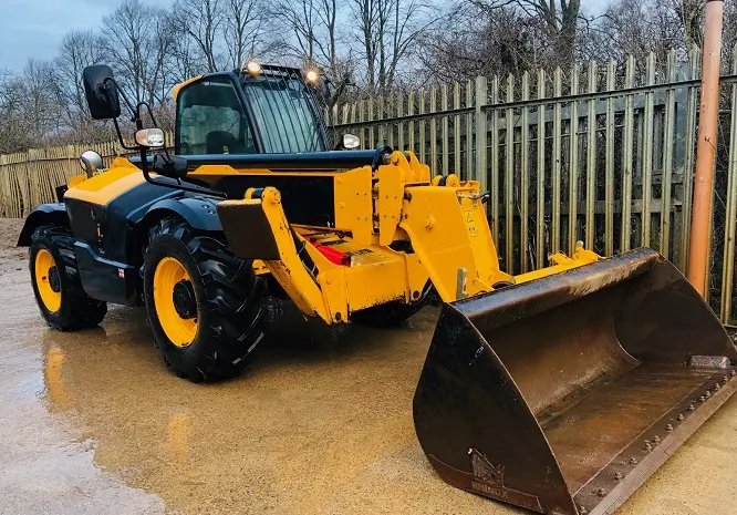 Телескопический погрузчик JCB 540-140 в Украине- фото № 1