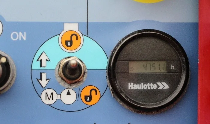 Коленчатый подъемник Haulotte HA32PX в Украине- фото № 4