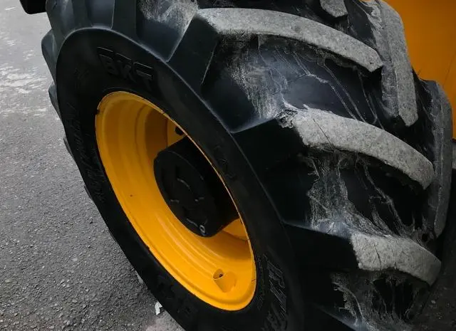 Телескопический погрузчик JCB 531-70 AGRI SUPER. Спецтехника б/у- фото № 11