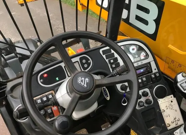 Телескопический погрузчик JCB 531-70 AGRI SUPER. Спецтехника б/у- фото № 5