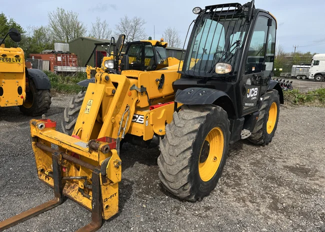 Продам телескопічний навантажувач JCB 531-70- фото № 6