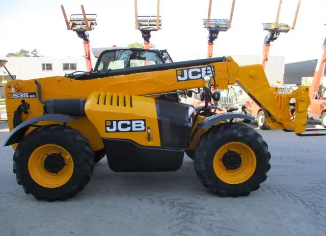 Телескопічний погрузчик JCB 535-95 в Україні- фото № 3