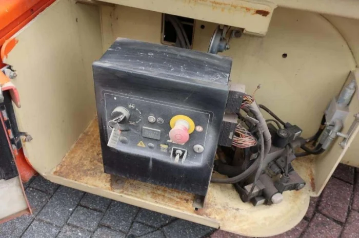 Ножничный подъемник JLG 4069LE в Украине- фото № 6