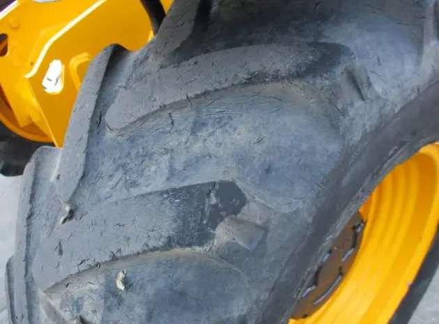 Телескопический погрузчик JCB. Телескопический погрузчик JCB 535-95- фото № 14