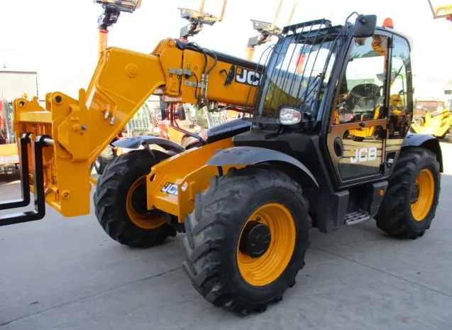 Телескопический погрузчик JCB. Телескопический погрузчик JCB 535-95- фото № 4