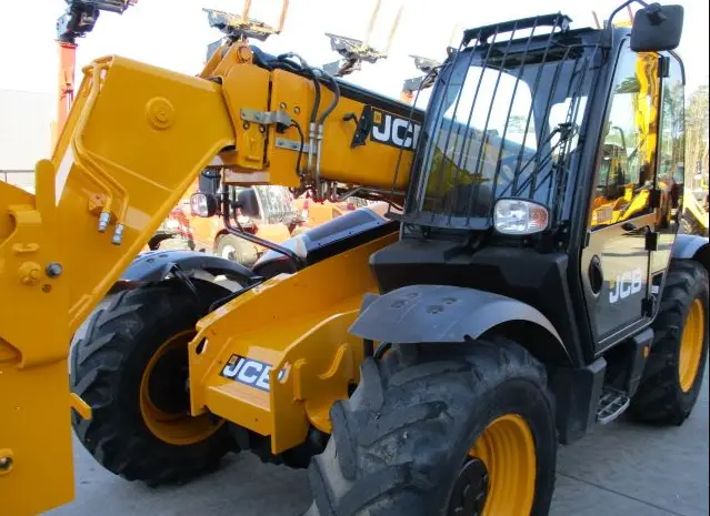 Телескопический погрузчик JCB. Телескопический погрузчик JCB 535-95- фото № 5