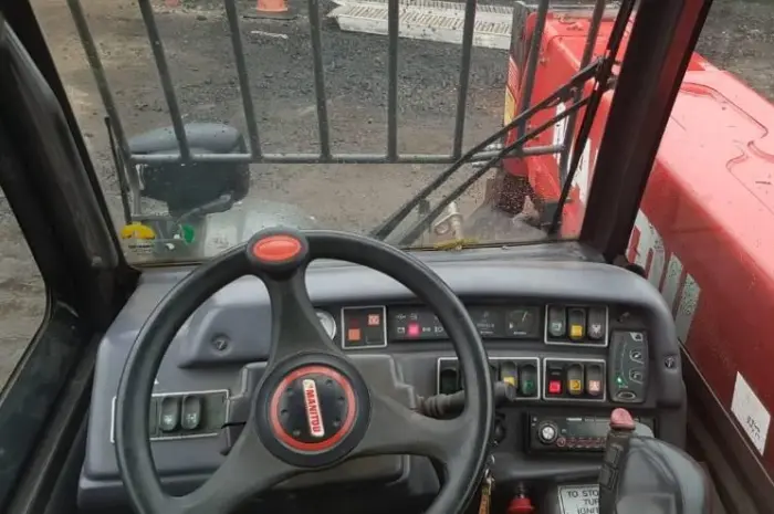Телескопічний погрузчик Manitou MLT 845-120 LSU. Телескопічний погрузчик- фото № 9