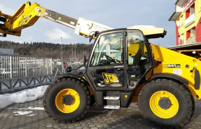 Телескопический погрузчик JCB 541-70 Agri Plus- фото № 1