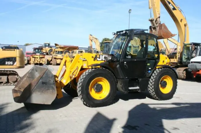 Телескопический погрузчик JCB 541-70 в Украине- фото № 11