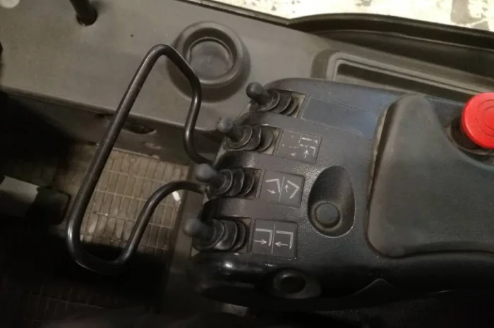 Газовый погрузчик Mitsubishi FG25N- фото № 4