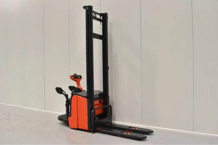Штабелер Linde L 14 AP- фото № 1