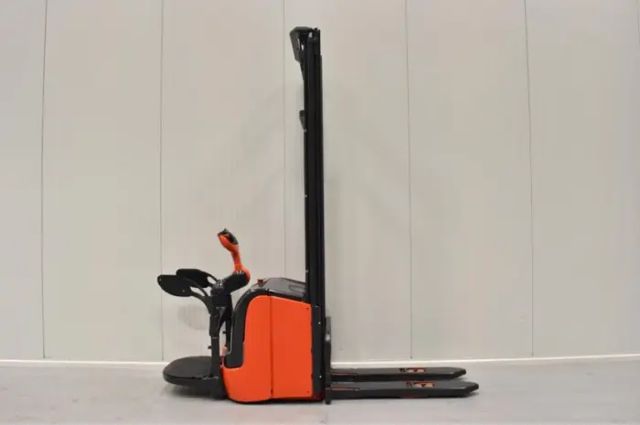 Штабелер Linde L 14 AP- фото № 2