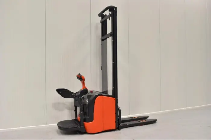 Штабелер Linde L 14 AP- фото № 3