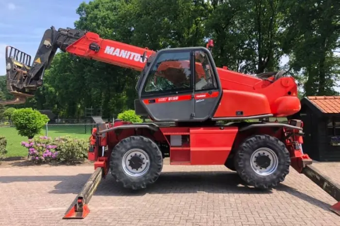 Поворотный телескопический погрузчик Manitou MRT 2150- фото № 1