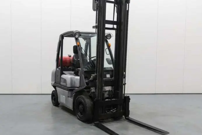 Вилочный погрузчик Nissan U1D2A25LQ 2012 года- фото № 1