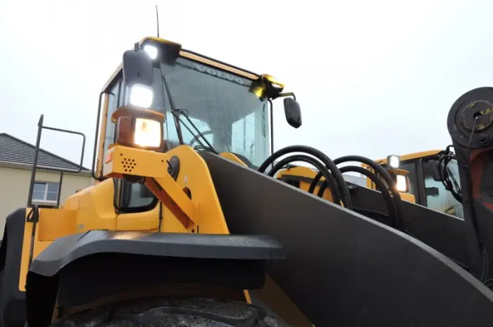 Фронтальный погрузчик Volvo L180G- фото № 8