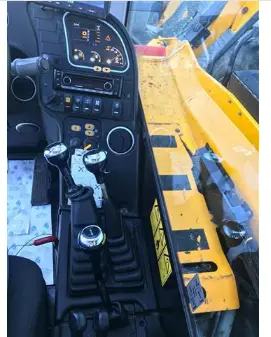 Телескопічний погрузчик JCB 540-140. Будівельна техніка- фото № 13