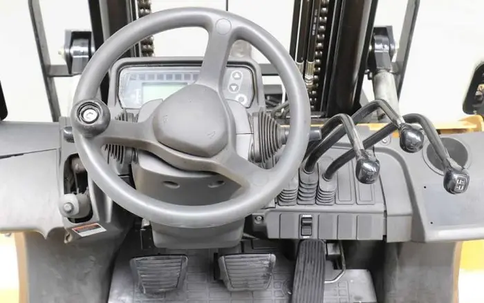 Вилочный погрузчик CAT Lift Trucks GP30N- фото № 2