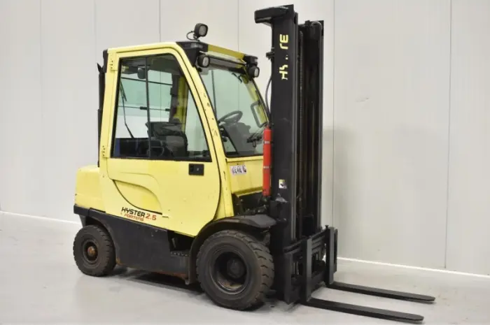 Вилочный погрузчик Hyster H 2.5 FT. Спецтехника б/у- фото № 1