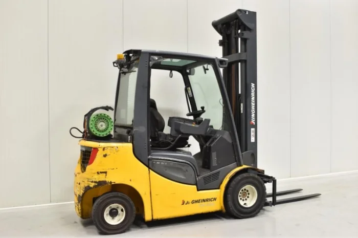 Газовый погрузчик. Вилочный погрузчик Jungheinrich TFG 425 S- фото № 1