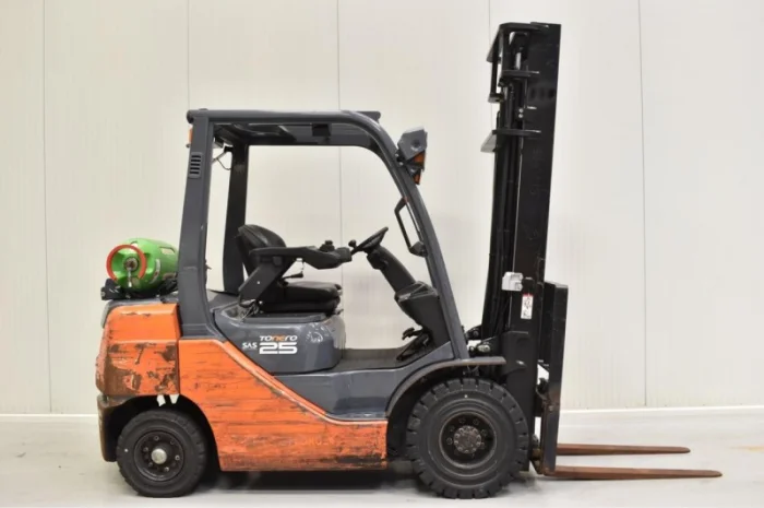 Вилочный погрузчик Toyota 02-8FGF25. Газовый погрузчик- фото № 2