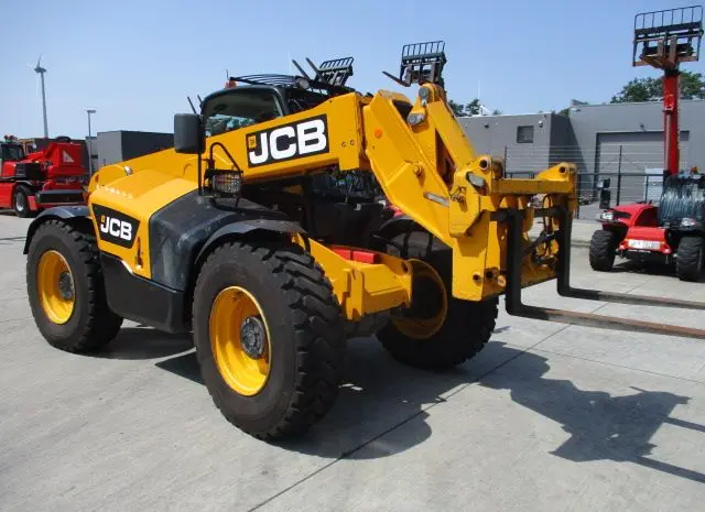 Телескопический погрузчик JCB 541-70 WasteMaster- фото № 8