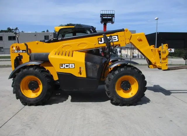 Телескопический погрузчик. Телескопический погрузчик JCB 535-95- фото № 5
