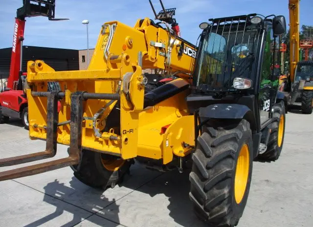 Телескопический погрузчик. Телескопический погрузчик JCB 535-95- фото № 13