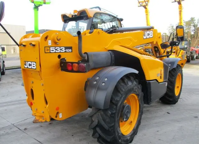 Телескопический погрузчик JCB 533-105. Спецтехника- фото № 4