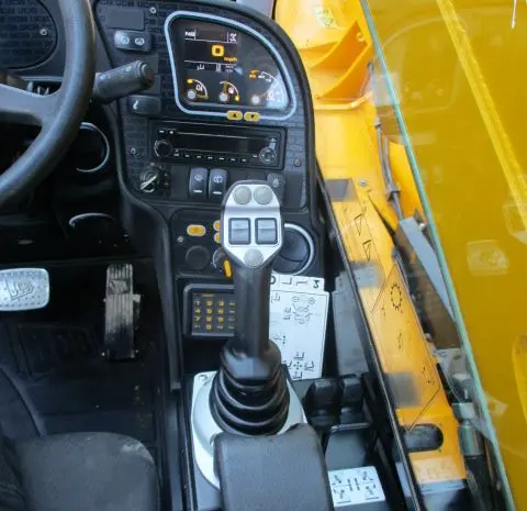 Телескопический погрузчик JCB 540-200. Спецтехника б/у- фото № 11