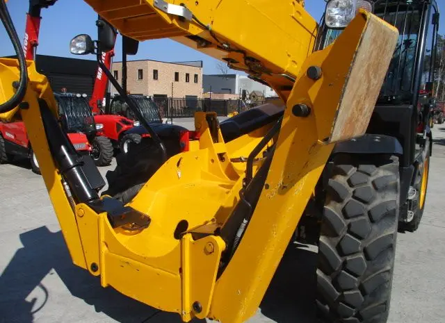 Телескопический погрузчик JCB 540-200. Спецтехника б/у- фото № 8