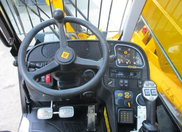Телескопический погрузчик JCB 540-200. Спецтехника б/у- фото № 19