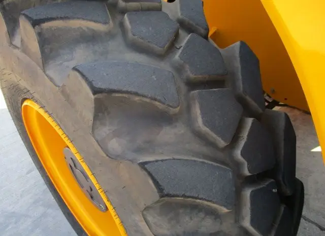 Телескопический погрузчик JCB 540-200. Спецтехника б/у- фото № 13