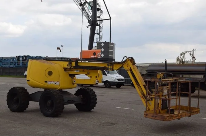 Коленчатый подъемник Haulotte HA16PXNT- фото № 1