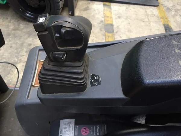 Вилочный погрузчик Jungheinrich EFG213- фото № 5