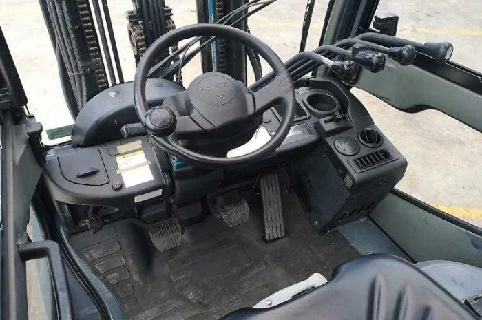 Вилочный погрузчик Toyota 02-8FGF25- фото № 6