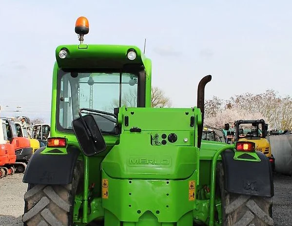 Продам Телескопічний навантажувач Merlo P32.6- фото № 2