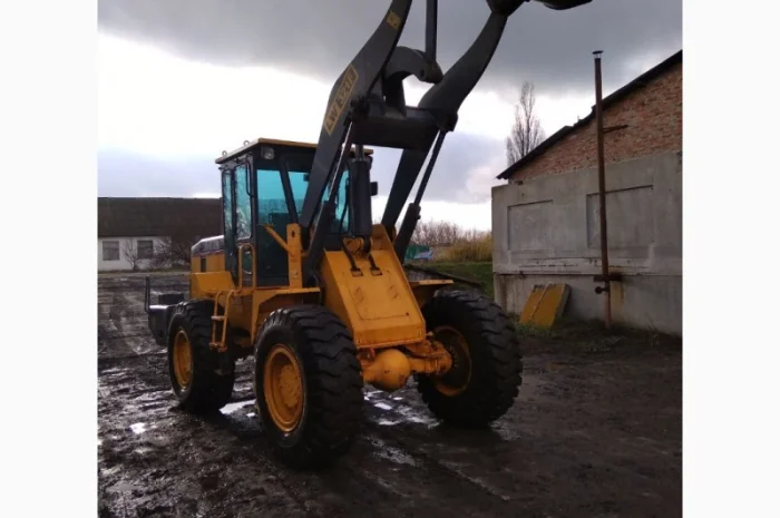 Фронтальный погрузчик XCMG LW321F- фото № 3