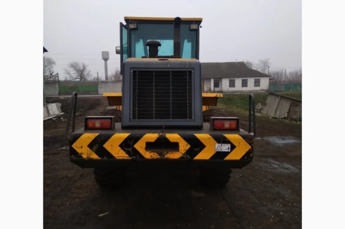 Фронтальный погрузчик XCMG LW321F- фото № 4