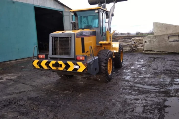 Фронтальный погрузчик XCMG LW321F- фото № 6