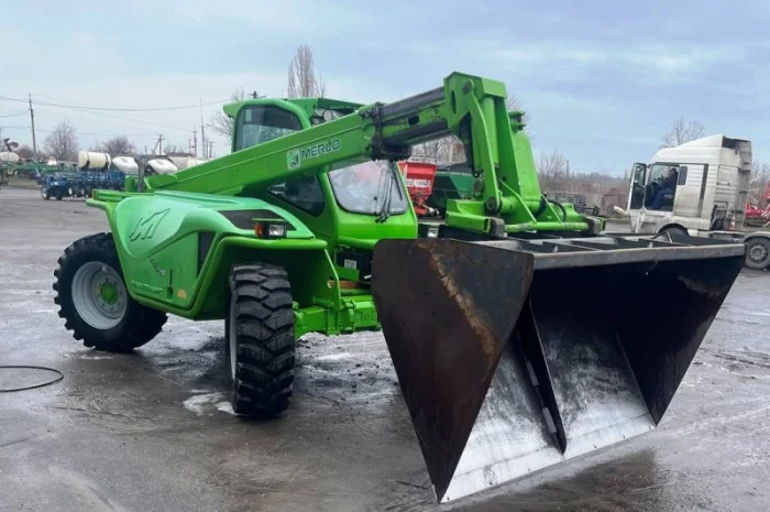 Телескопічний навантажувач MERLO P34.7 Plus- фото № 2