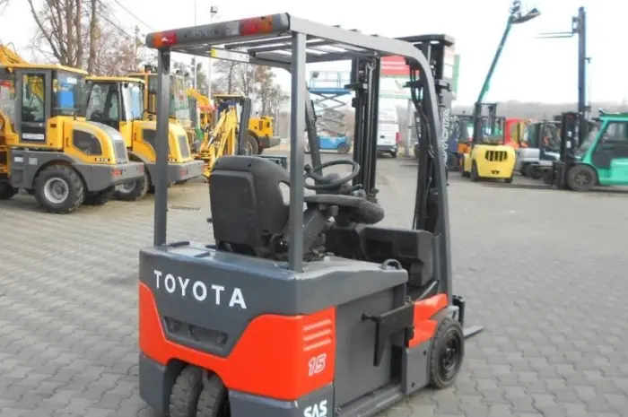 Электропогрузчик Toyota 7FBEF15- фото № 4