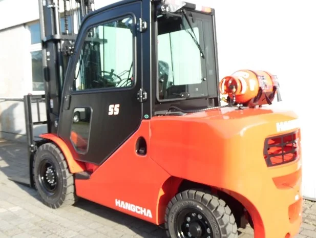 Навантажувач вилковий HC Hangcha 5.5т. 2019 року 131 мотогодин кабіна- фото № 3