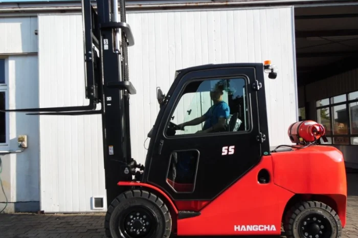 Навантажувач вилковий HC Hangcha 5.5т. 2019 року 131 мотогодин кабіна- фото № 5