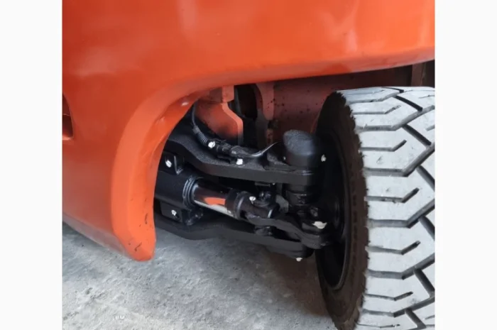 Вилковий електронавантажувач Toyota 8FBM20T 2016 року в наявності- фото № 3